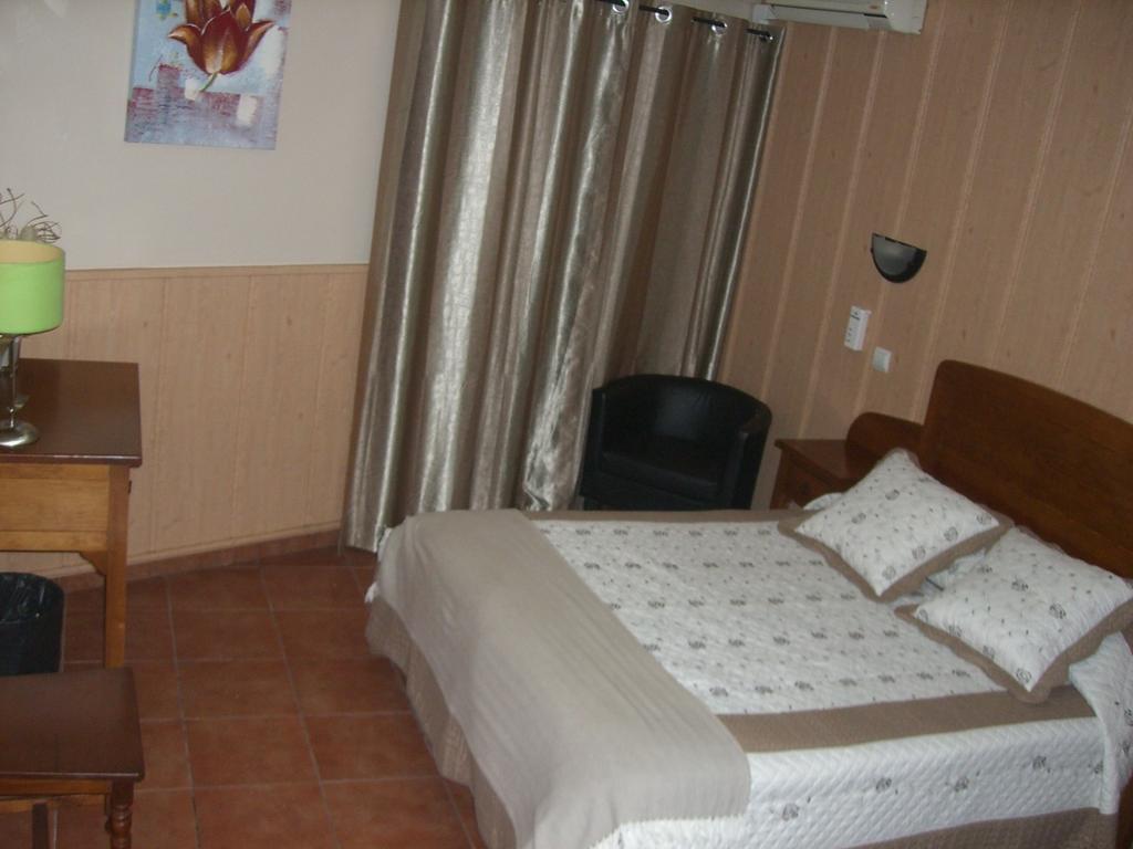 Hotel O Gadanha Estremoz Habitación foto